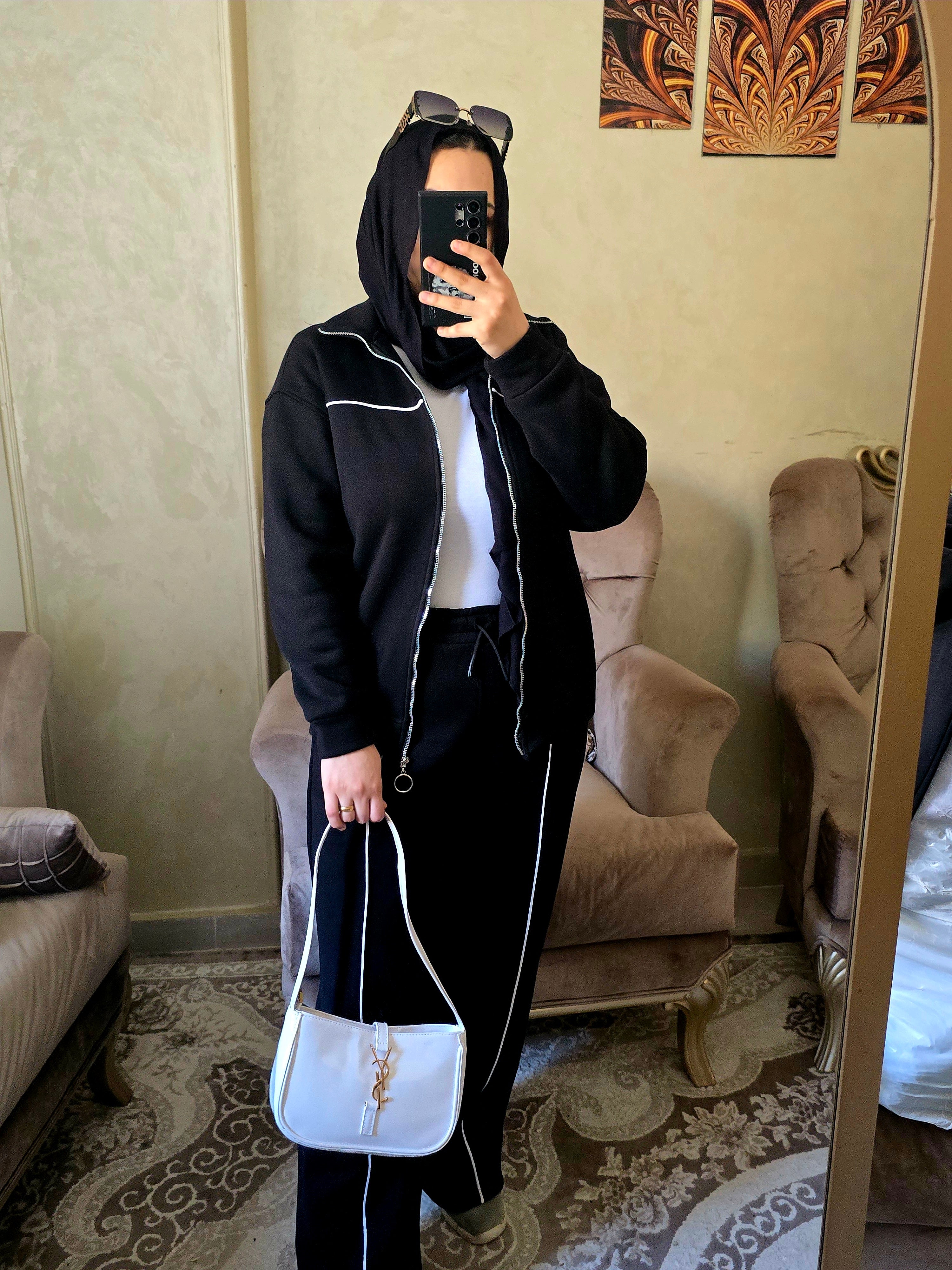 Jamila set