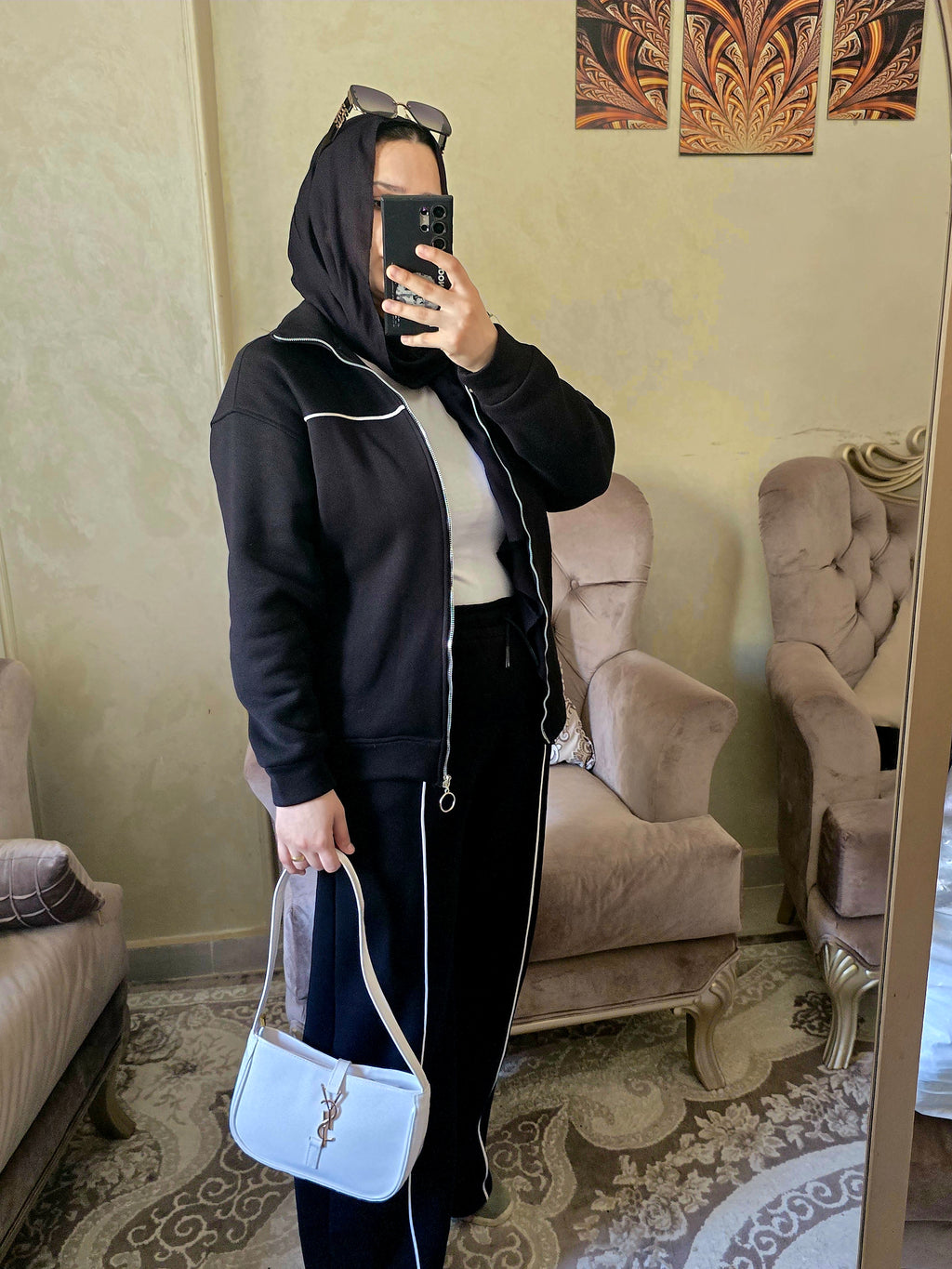Jamila set